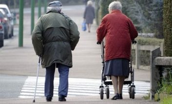 Caídas de mayores: cómo prevenirlas y mejorar la fragilidad asociada al envejecimiento