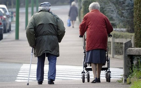 Caídas de mayores: cómo prevenirlas y mejorar la fragilidad asociada al envejecimiento