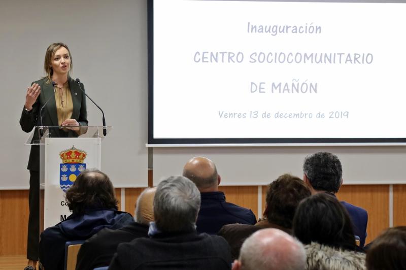 Fabiola García inaugura el centro sociocomunitario de Mañón