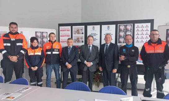 Instalación gratuita de más 300 dispositivos de detección de humos en varios hogares de Oviedo