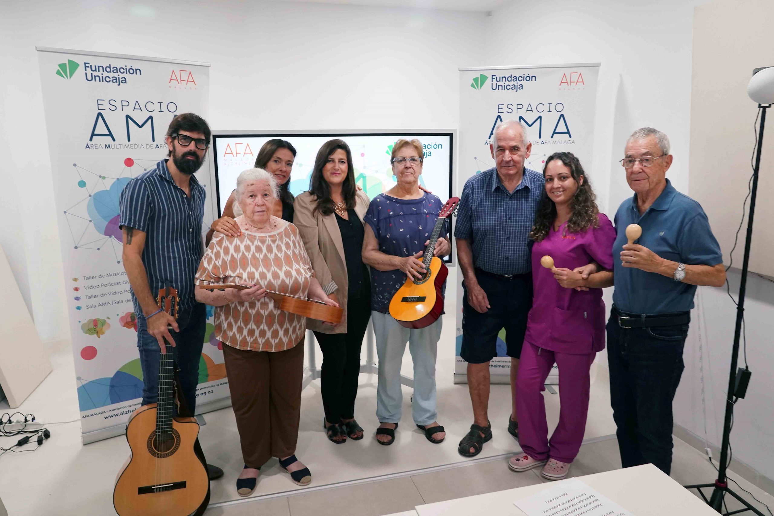 Fundación Unicaja y AFA Málaga crean un espacio multimedia para personas con alzhéimer