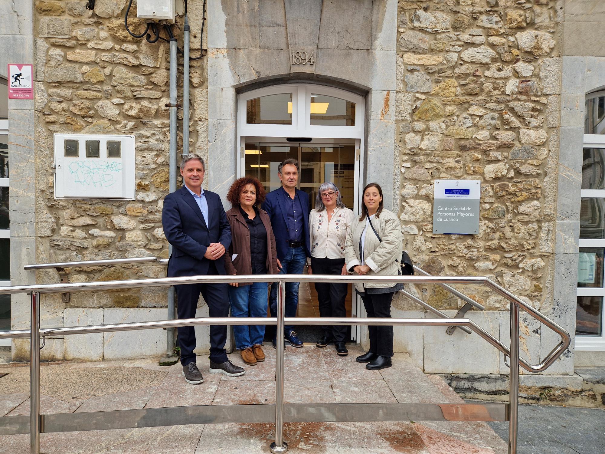 Derechos Sociales concluye la remodelación del centro social de Luanco, en Gozón