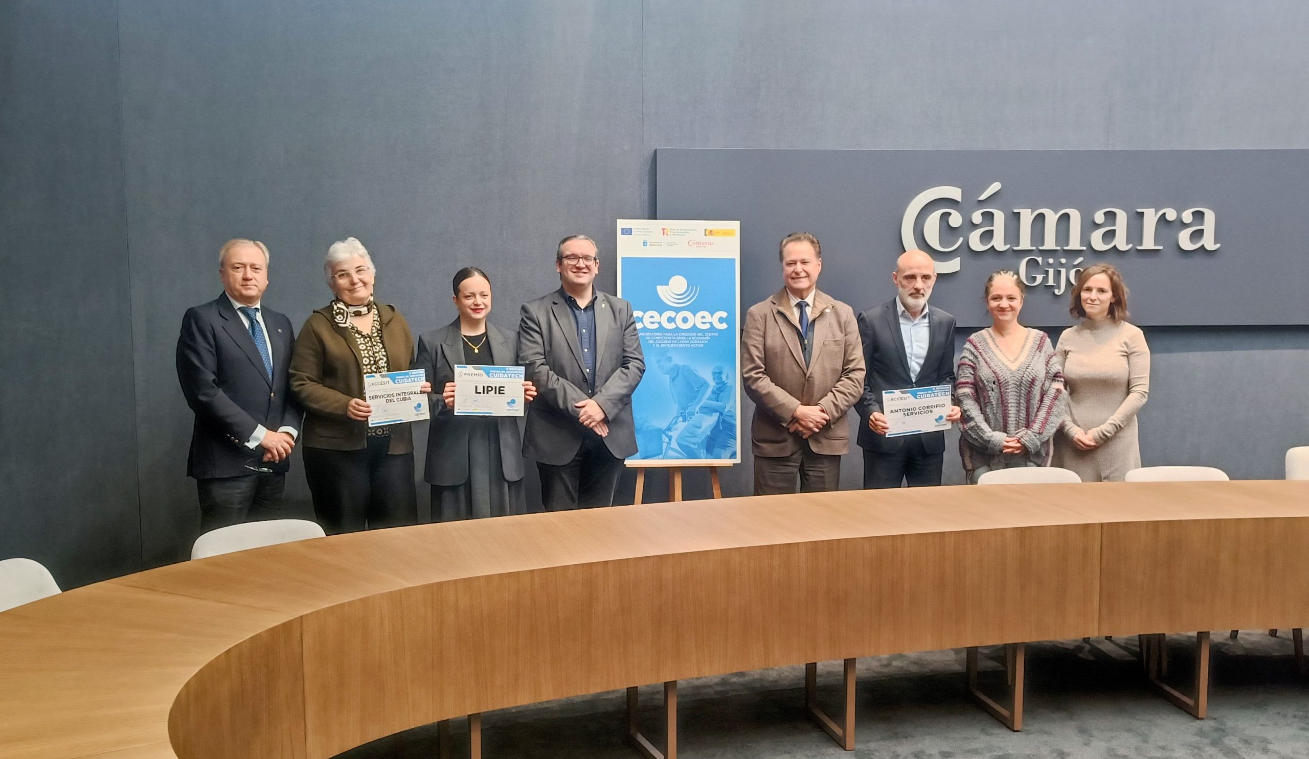 CECOEC entrega el II Premio de Innovación Cuidatech a Gerontovega