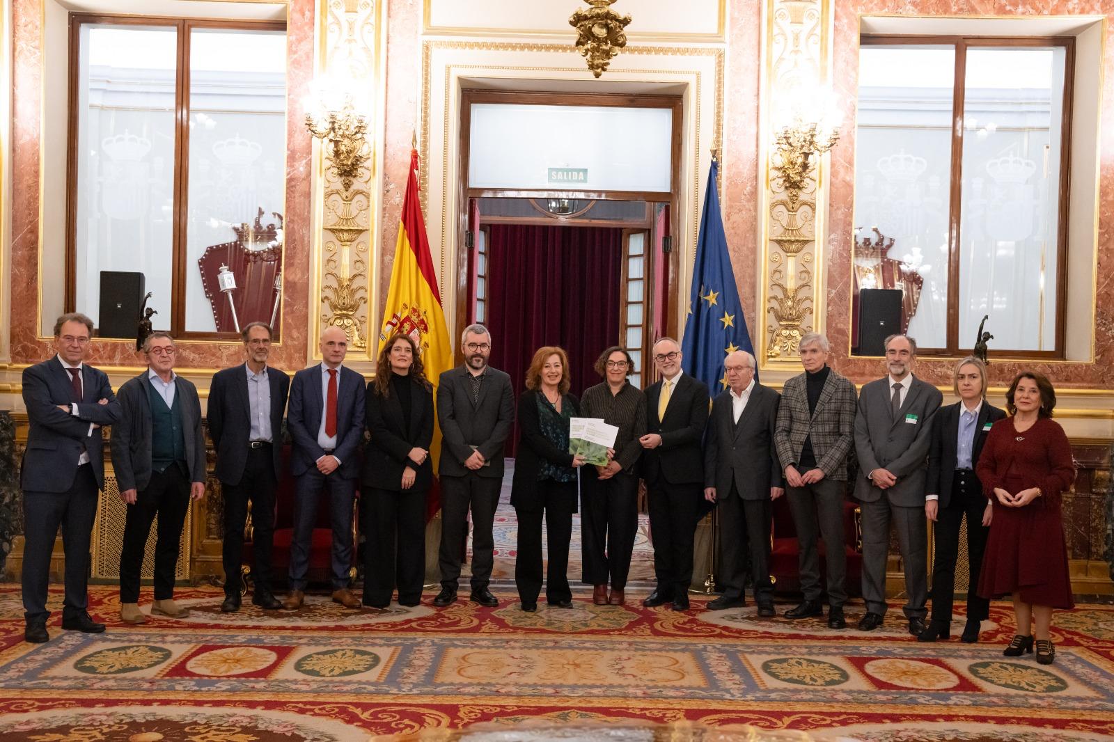 El Observatorio del Alzheimer presenta en el Congreso un informe clave para la preparación del Sistema Nacional de Salud ante los avances en Alzheimer