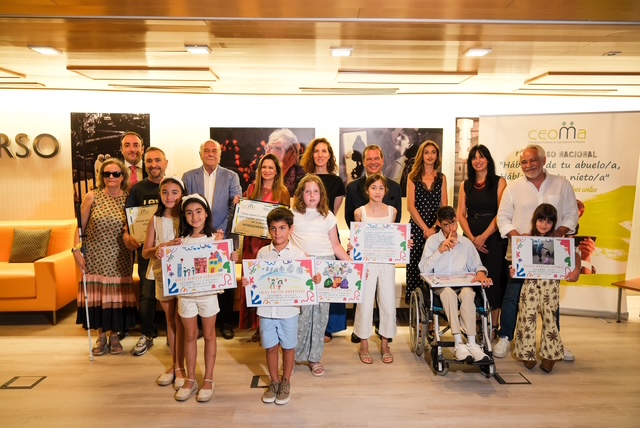 CEOMA entrega los premios de la edición XVI ‘Háblame de tu abuelo/a, háblame de tu nieto/a’